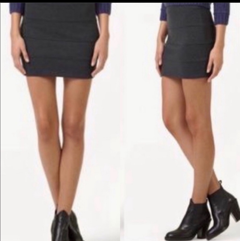 Aritzia Talula navy blue mini skirt bodycon bandage